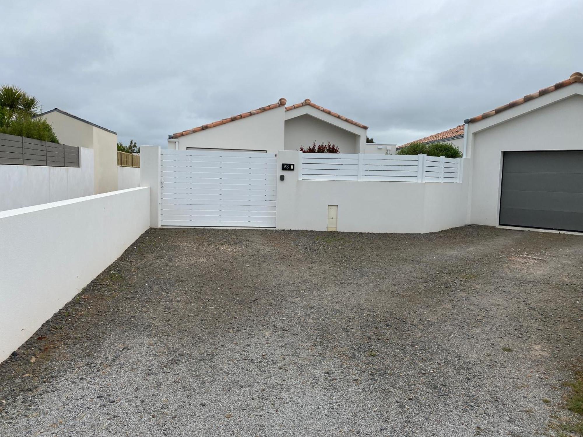Maison Neuve Zone Coulee Verte Menant A L'Ocean Saint Gilles Croix de vie Bagian luar foto